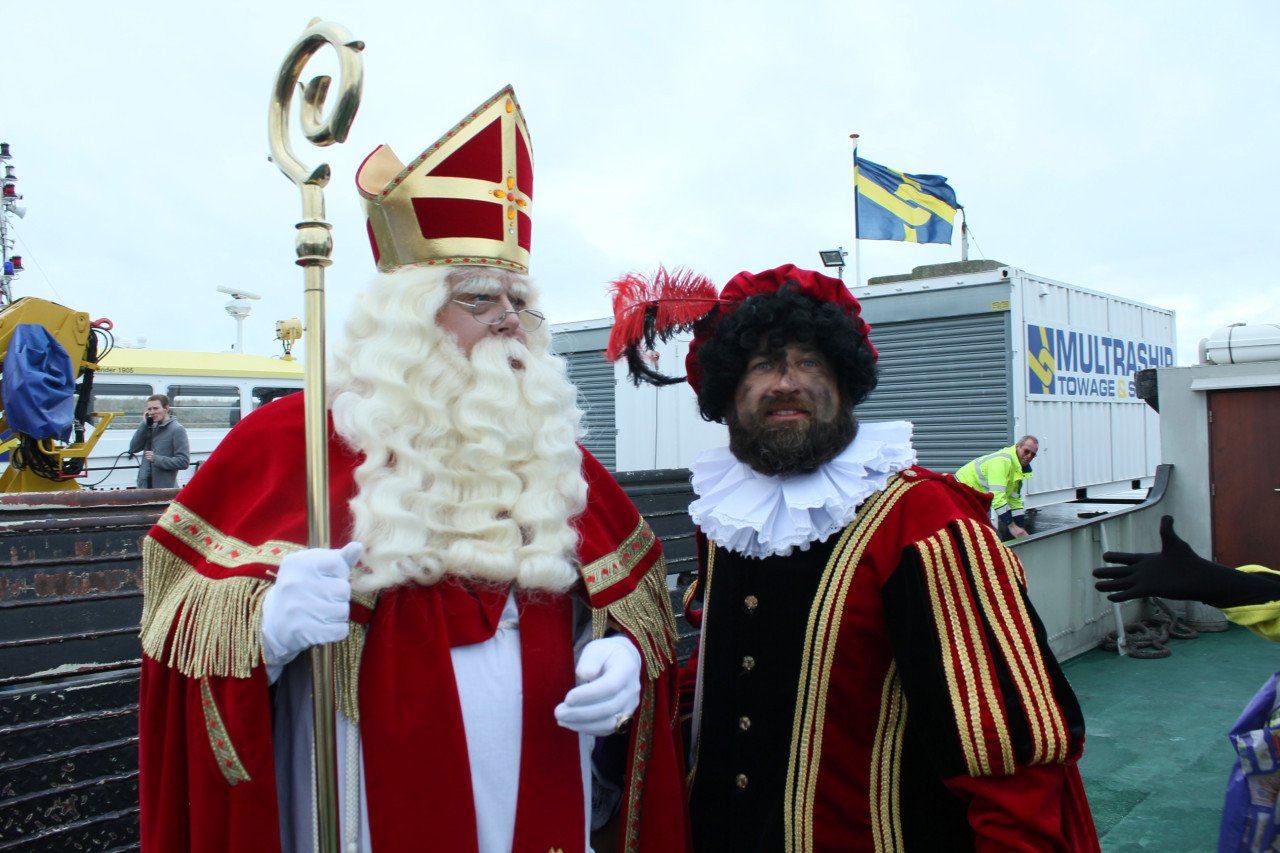 Een bezoek van Sinterklaas en zijn Pieten