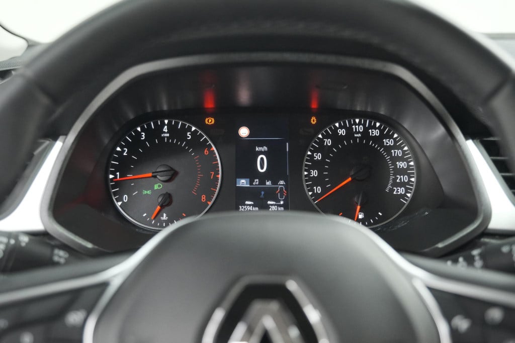 Renault Captur tce 100 zen | apple carplay | cruise control | dab+ radio