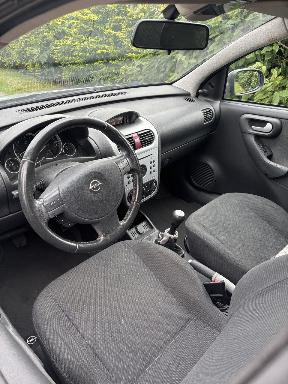 Opel corsa voljaar apk!