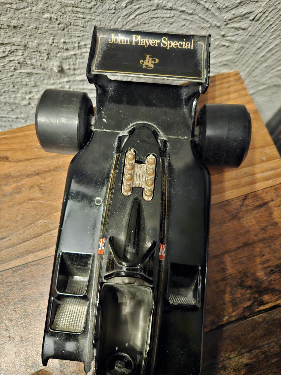 Burago John Player Special Lotus F1 schaalmodel 1:16