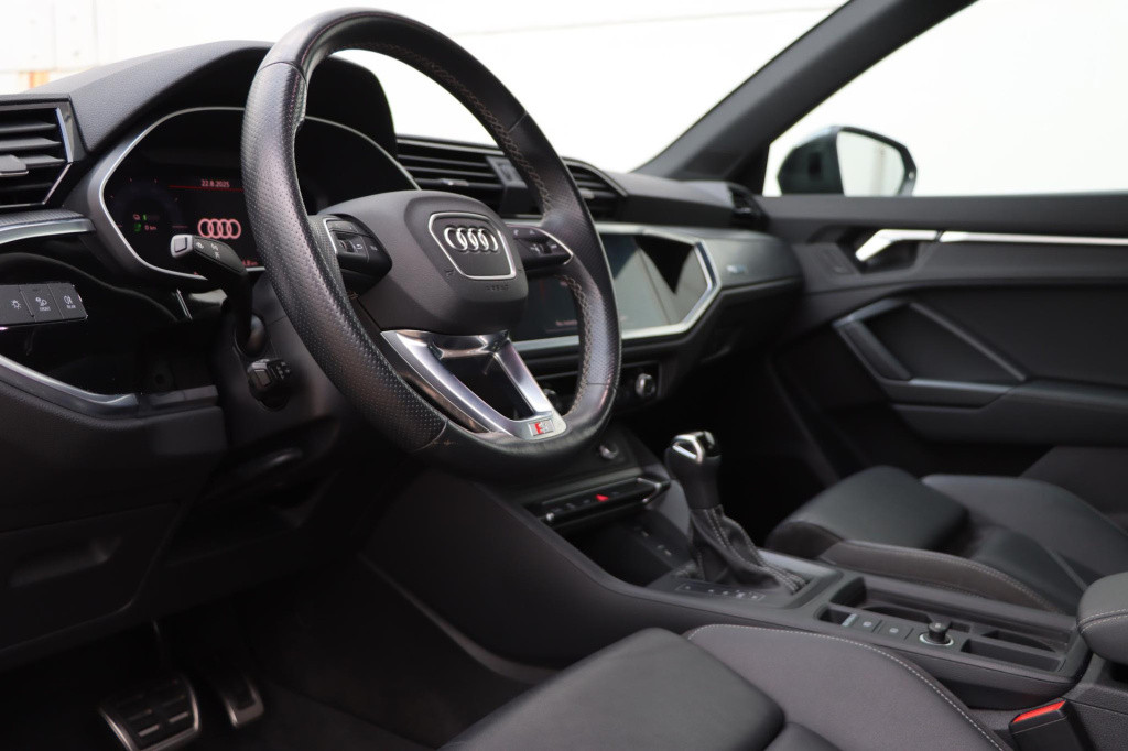 Audi Q3 45 tfsi phev 245pk s tronic s edition