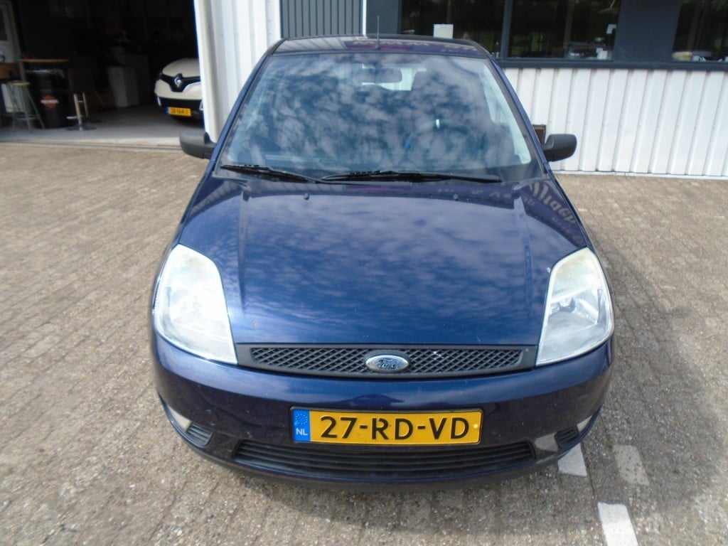 Ford Fiesta 1.4-16v futura