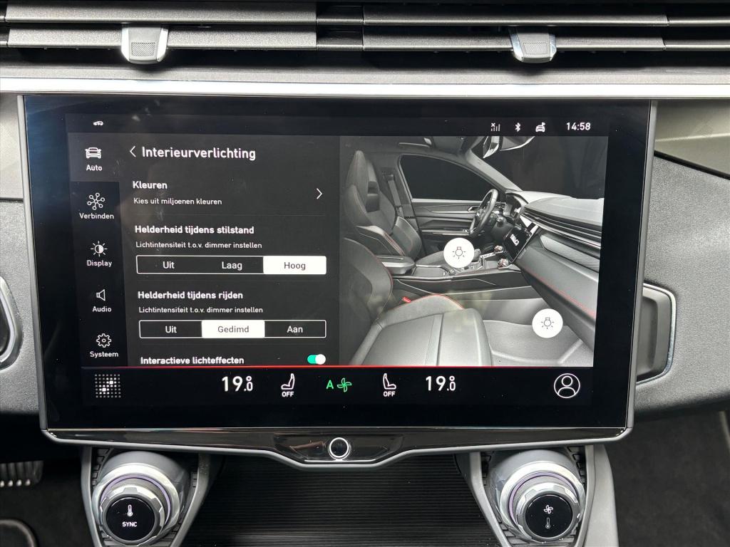 Lynk & Co 01 1.5td 261pk phev 7dcth|360gr camera|infinity sound| schuifdak|