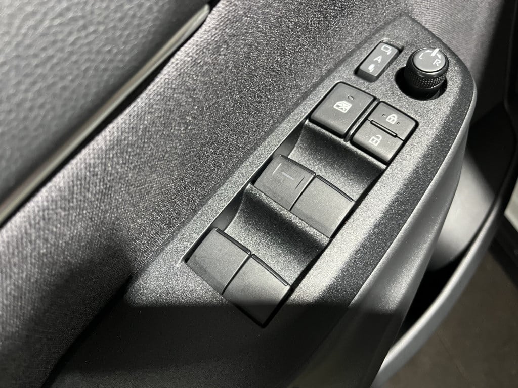 Toyota Yaris Cross dynamic | navi | pdc | bsm |