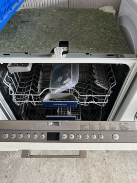 Siemens volledig geïntegreerd inbouw Vaatwasser 82x60 cm. Energieklasse A++