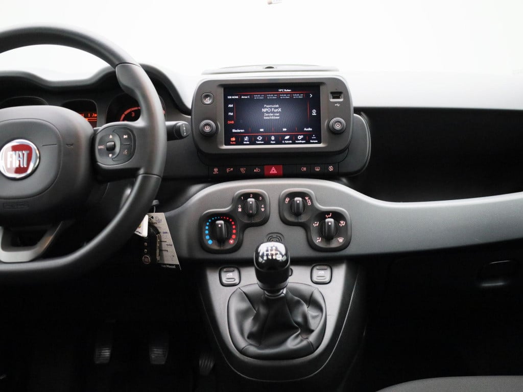 Fiat Panda 1.0 hybrid city life | bluetooth | apple carplay | airco | dab