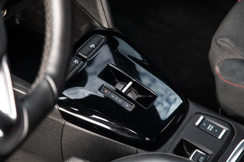 Opel Corsa 1.2 turbo gs black line / apple carplay / automaat / 360 camera 