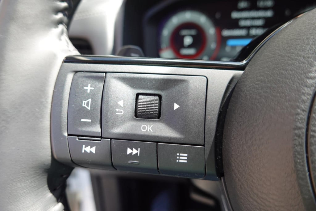 Nissan Qashqai 1.3 mhev 158-pk xtronic n-connecta