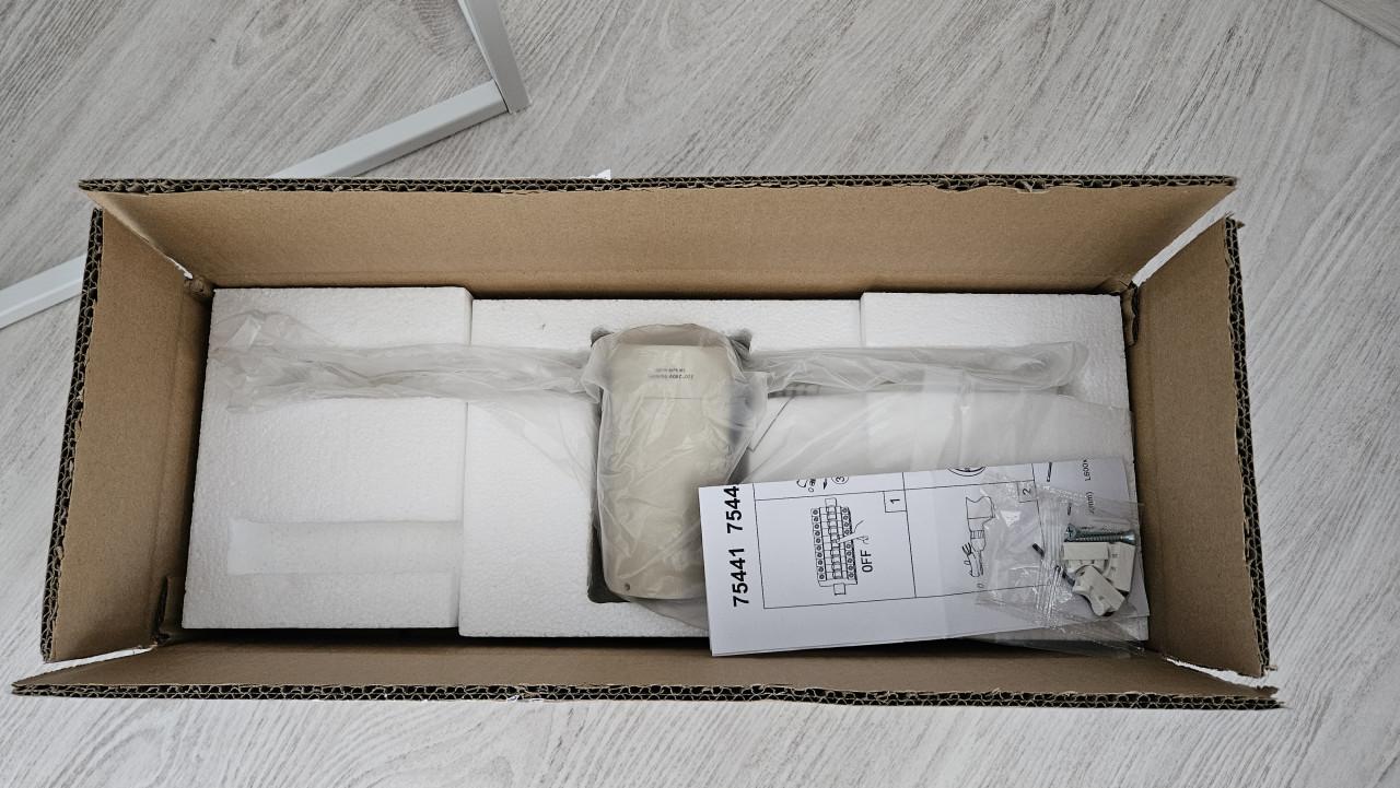 Lamp voor boven wastafel kleur beige