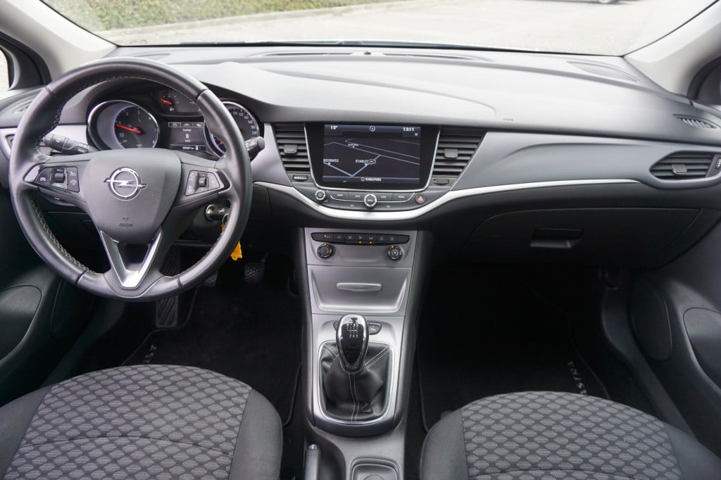 Opel Astra sports tourer 1.6 cdti online edition airco / cruise / navi / el