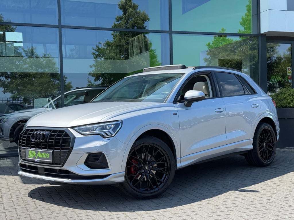 Audi Q3 35 tfsi advanced * panoramadak * matrix led * 360 camera