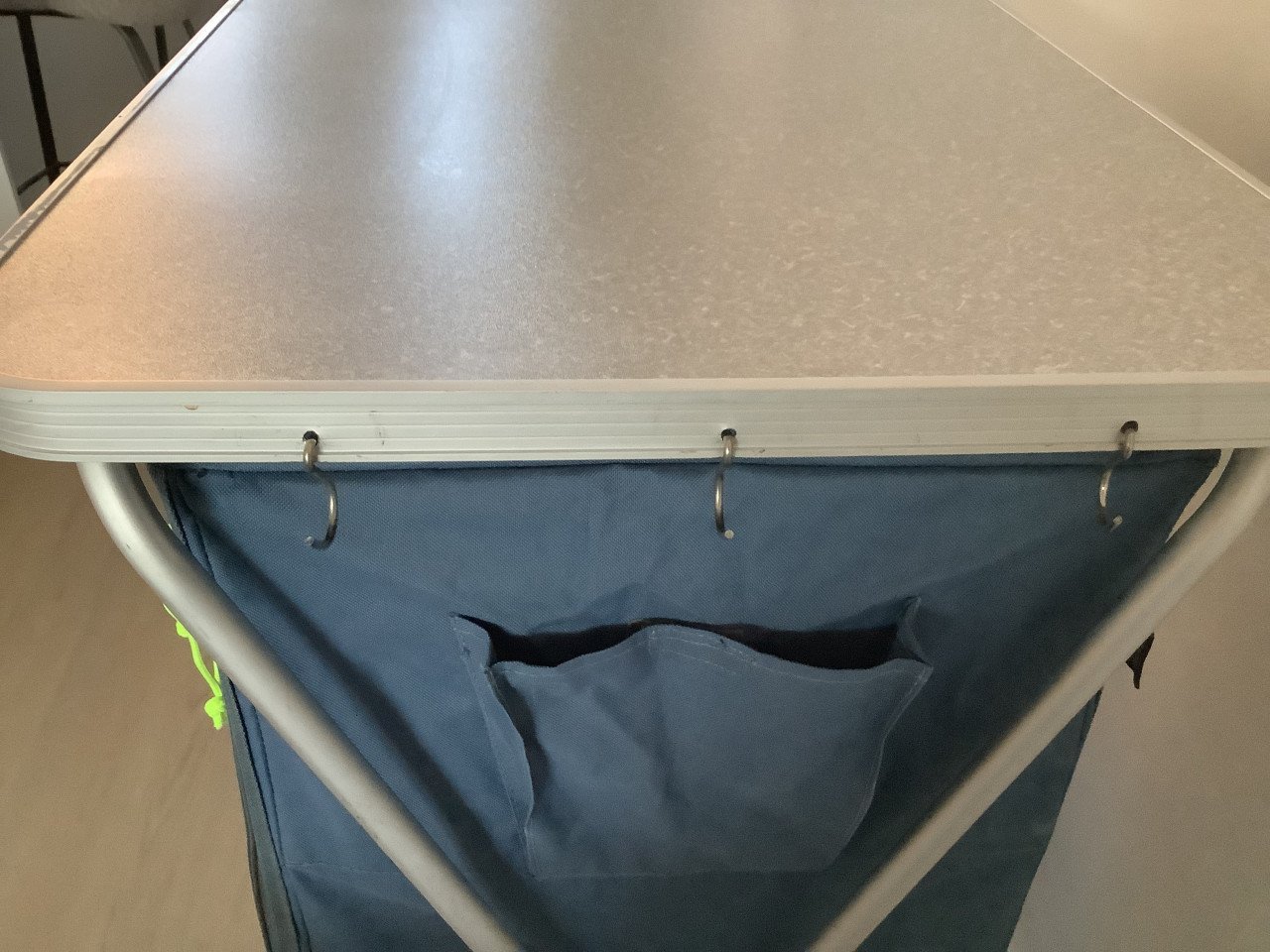 Campingkast Outwell, hoog model inclusief draagtas
