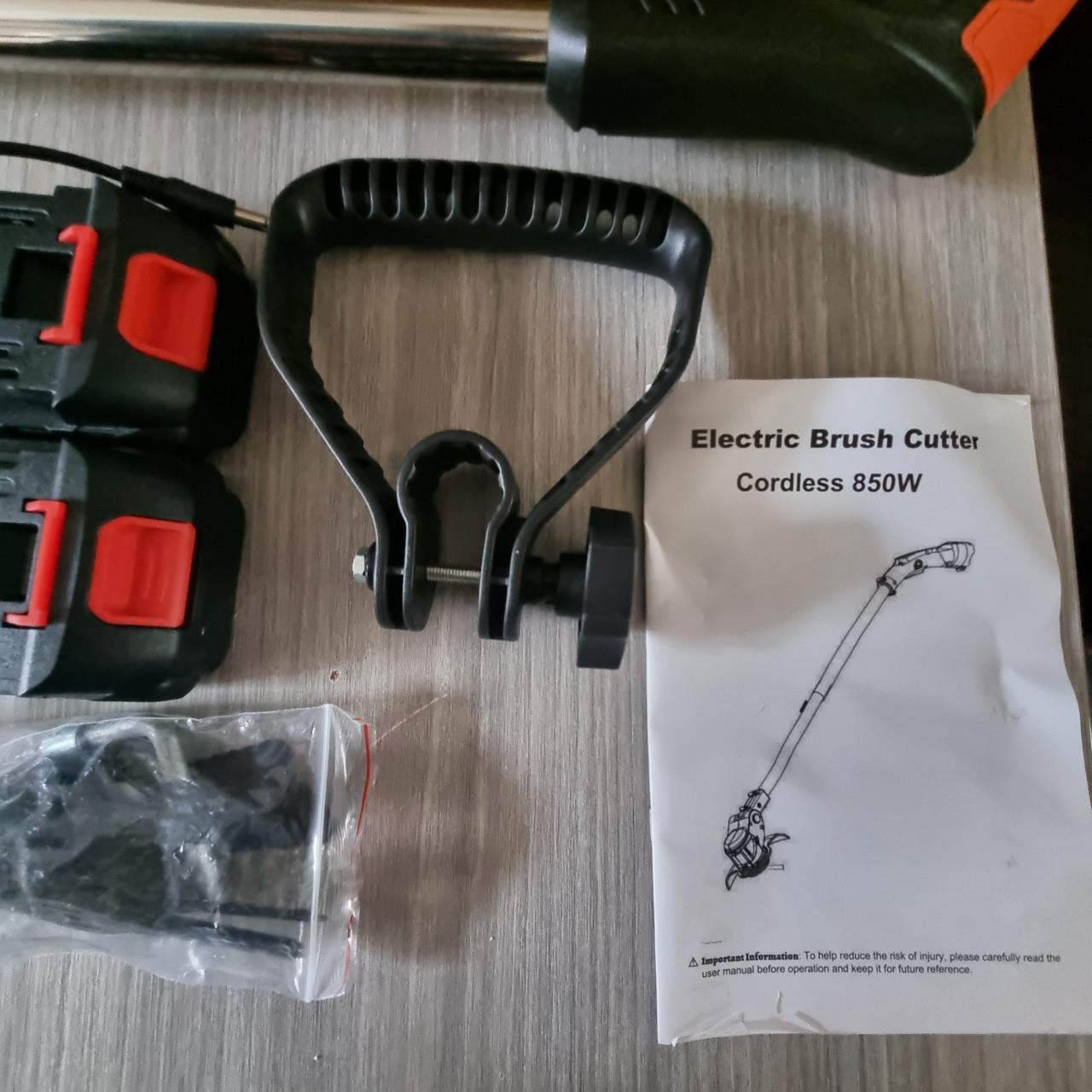 Maaier met stalen blad (zaagblad)