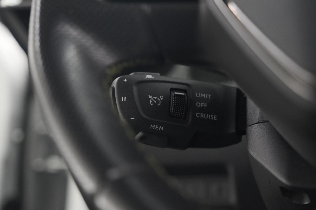 Peugeot E-2008 ev gt pack 50 kwh | schuif-/kanteldak | adaptieve cruise con
