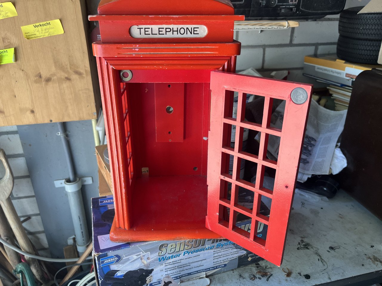 Houten telefooncel Londen rood