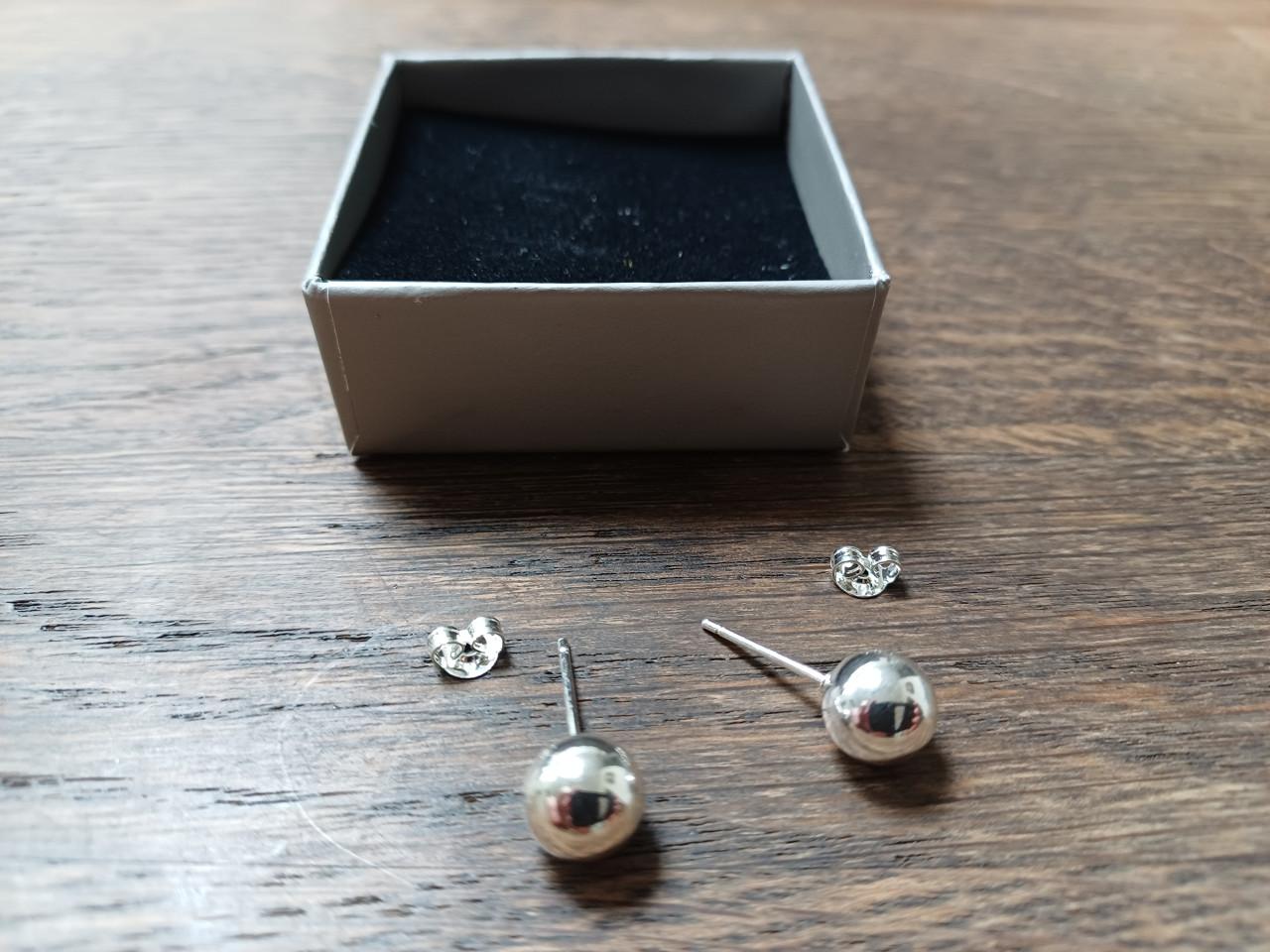 NIEUW: Zilveren Oorbellen/knopjes - 925 (Argent)