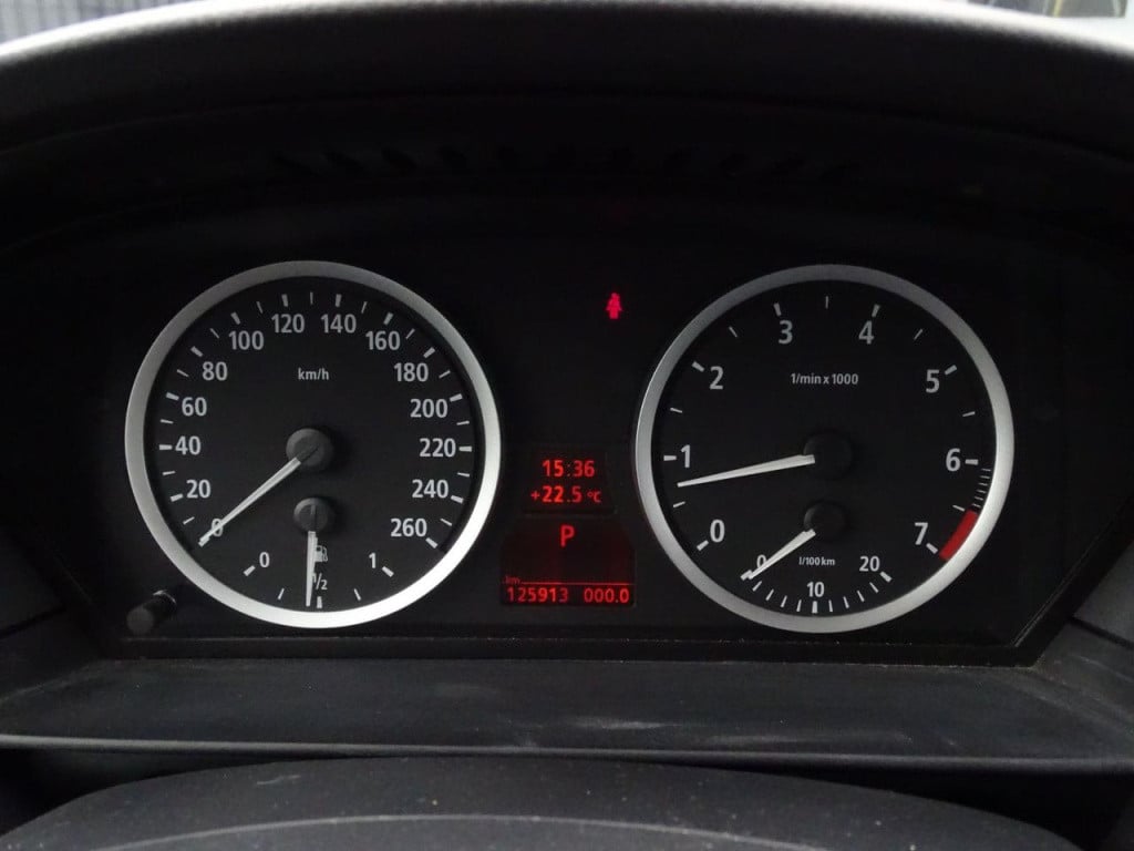 BMW 5 Serie 520i executive automaat 6 cilinder | youngtimer