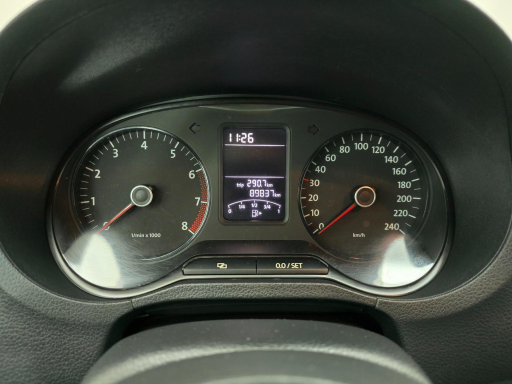 Volkswagen Polo occasion 1.2 tsi highline met cruisecontrol en sportvelgen 