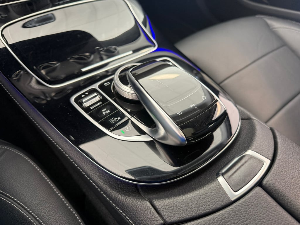 Mercedes-Benz E-Klasse 200 premium plus