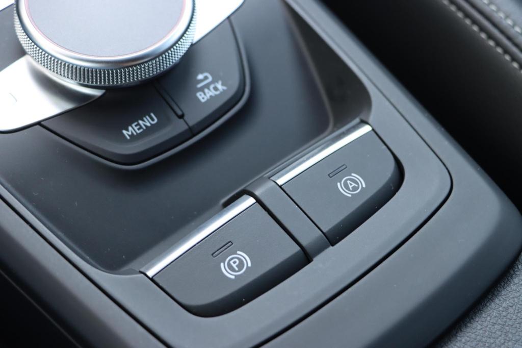 Audi Q2 35 tfsi s edition 150pk s-tronic