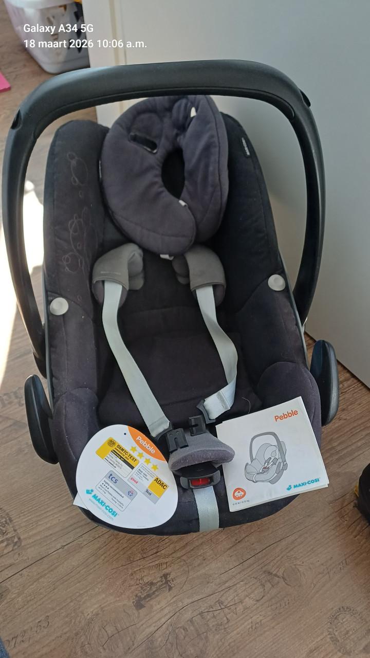 Maxi-cosi en autostoel en isofix base