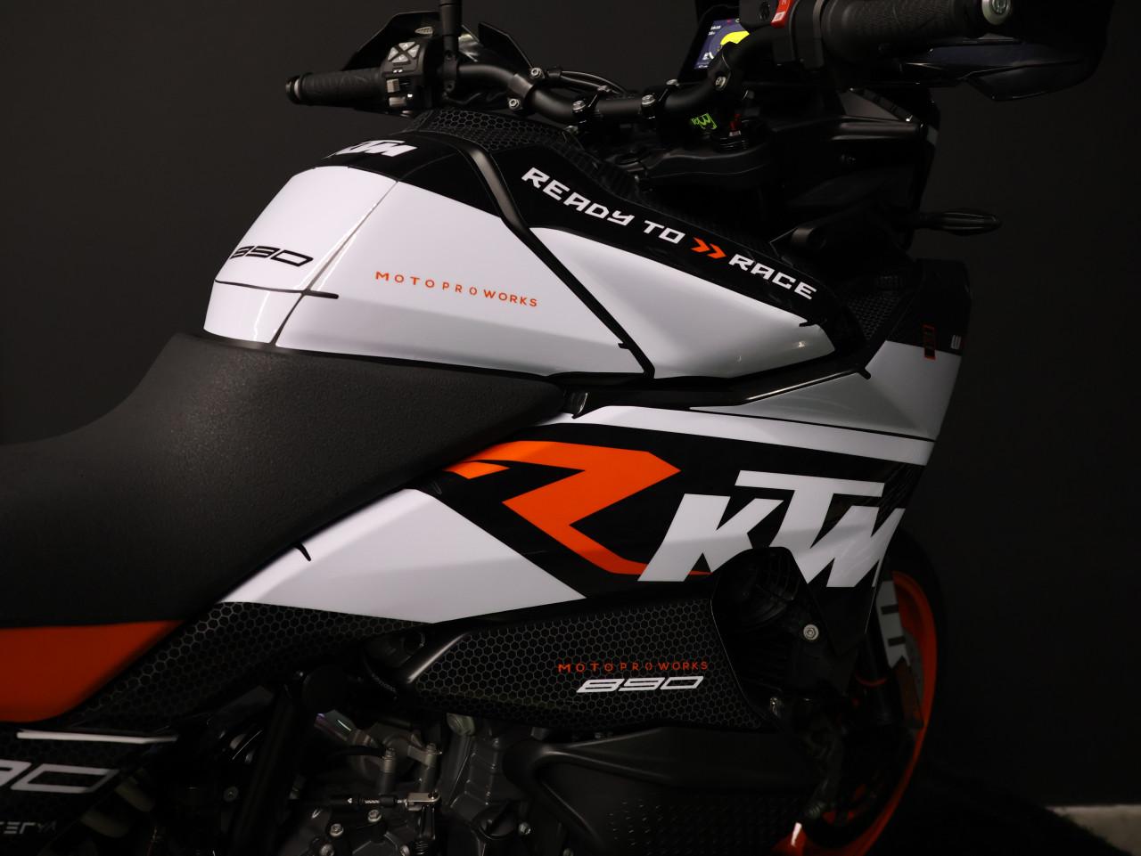 KTM 890 SMT + TechPack | BTW Motor