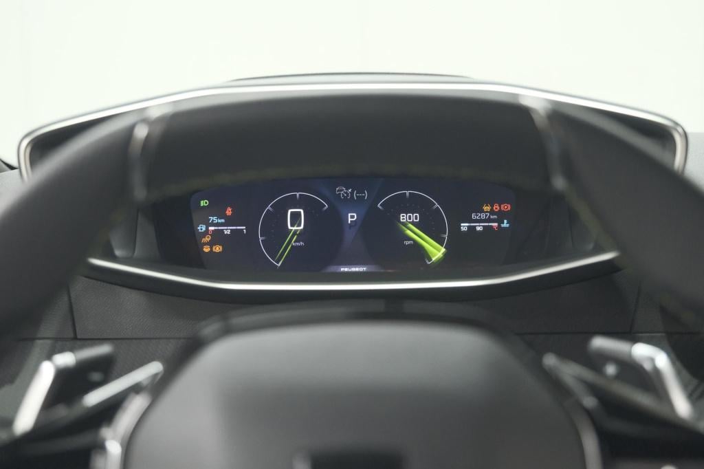 Peugeot 2008 puretech 130 eat8 gt | 360 camera | stoelmassage | adaptieve c