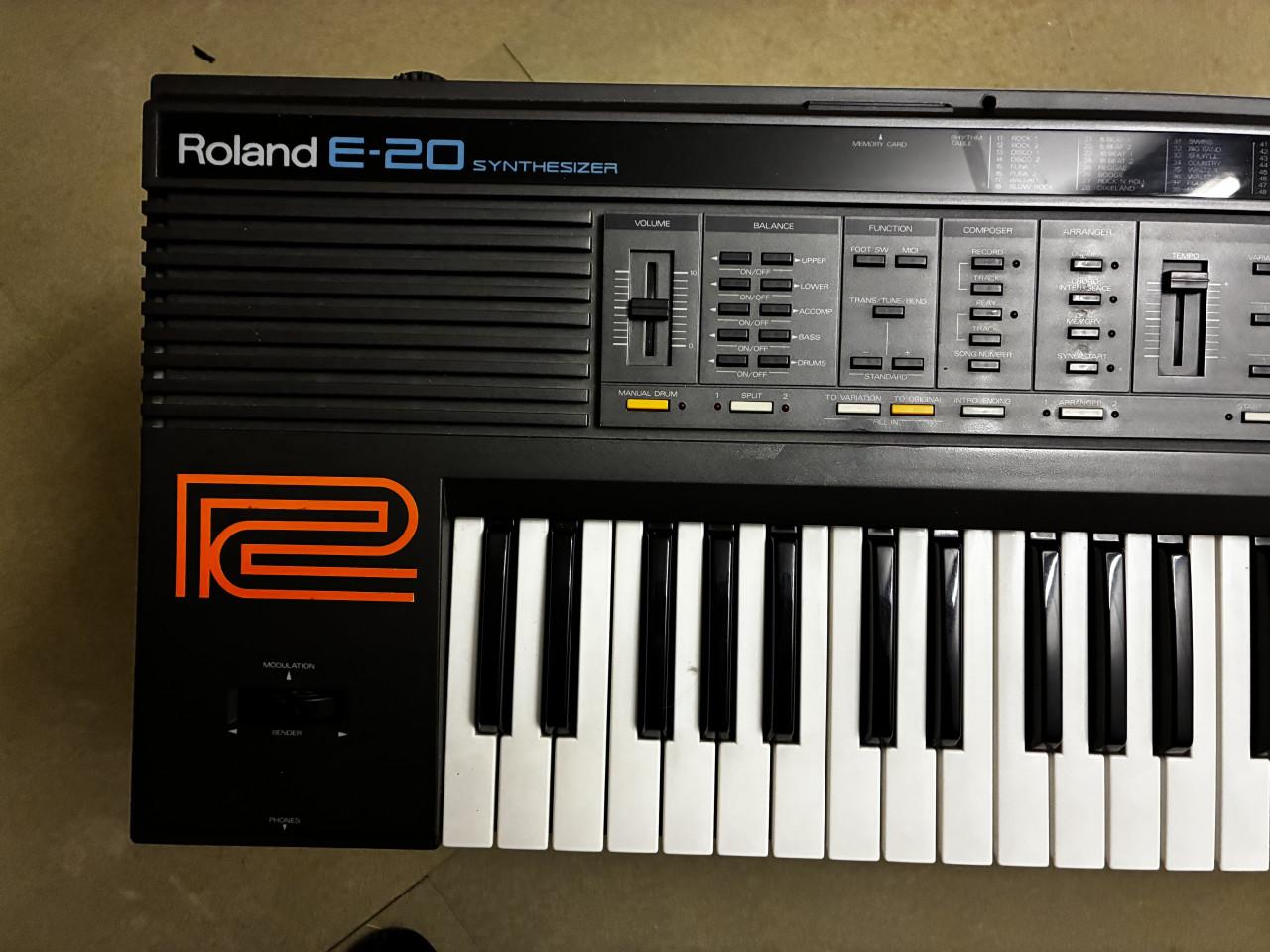 Roland Synthesizer uniek