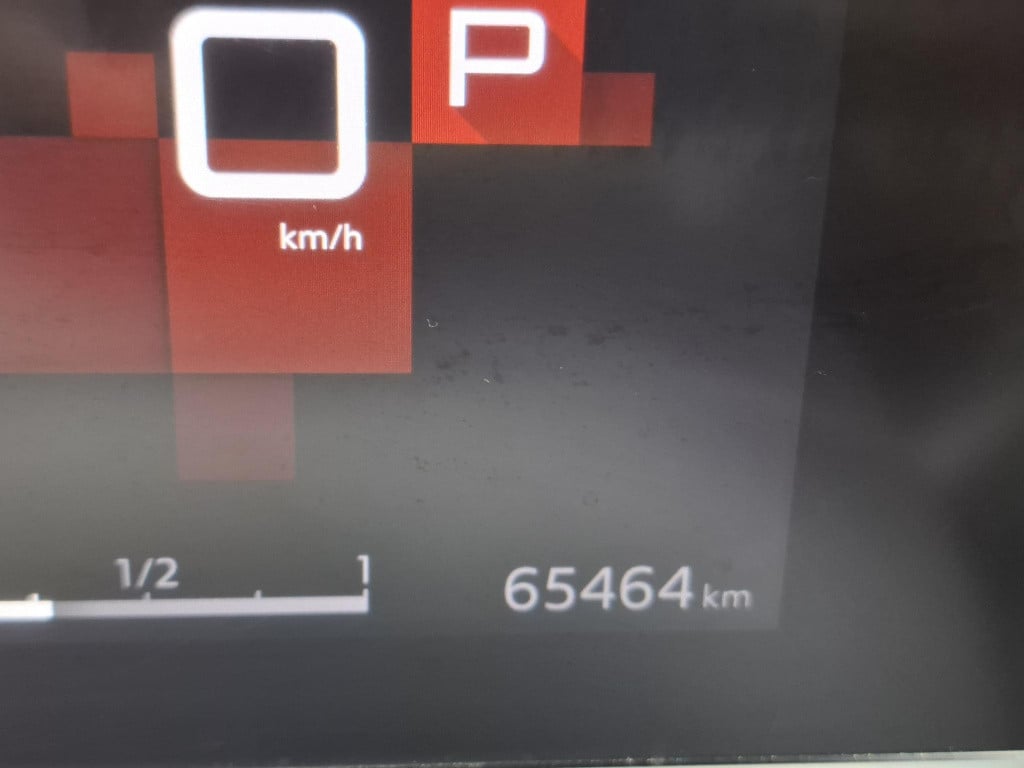 Citroen C4 130 eat8 shine automaat clima/lmv/nav/cam