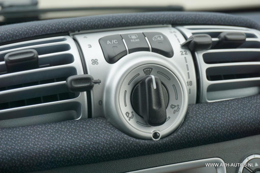 Smart Fortwo coupé 1.0 mhd edition pure