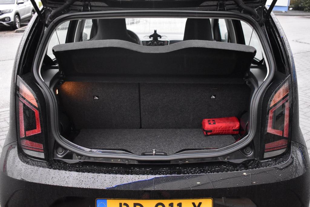 Volkswagen UP! 1.0 bmt move up! | radio | airco | automatische verlichting 