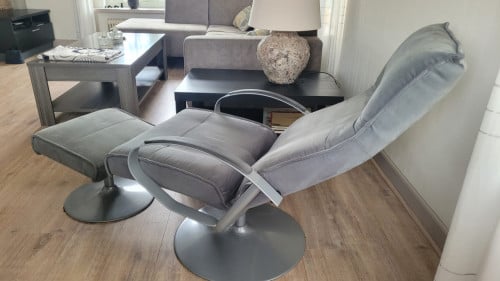 Relax fauteuil met voetenbakje