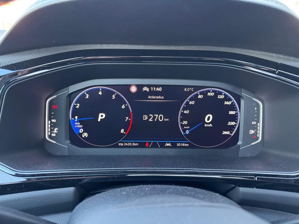 Volkswagen T-roc 1.5 tsi r-line black edition automaat , panoramaschuifdak 