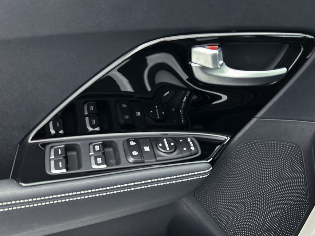 Kia E-niro dynamicplusline 64 kwh | schuif-/kanteldak |