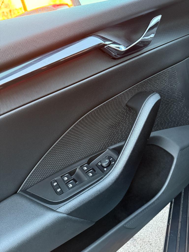 Skoda Octavia combi 1.5 tsi - first edition