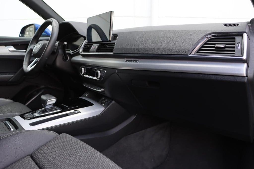 Audi Q5 50 tfsi e quattro s edition 300pk s-tronic audi q5 50 tfsi e s edit