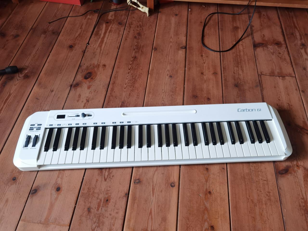 Midi keyboard