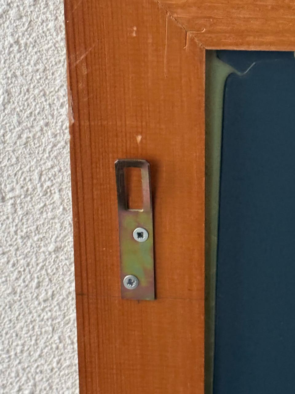 Vintage grenen spiegel met facet geslepen glas