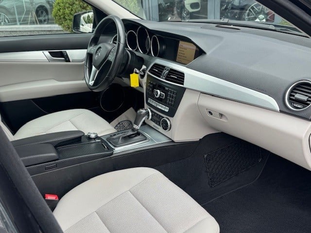 Mercedes-Benz C-Klasse 180 business class avantgarde l airco l tempomaat l 
