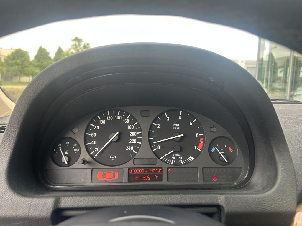 BMW X5 3.0i executive prachtige youngtimer|top staat| uniek lage km stand
