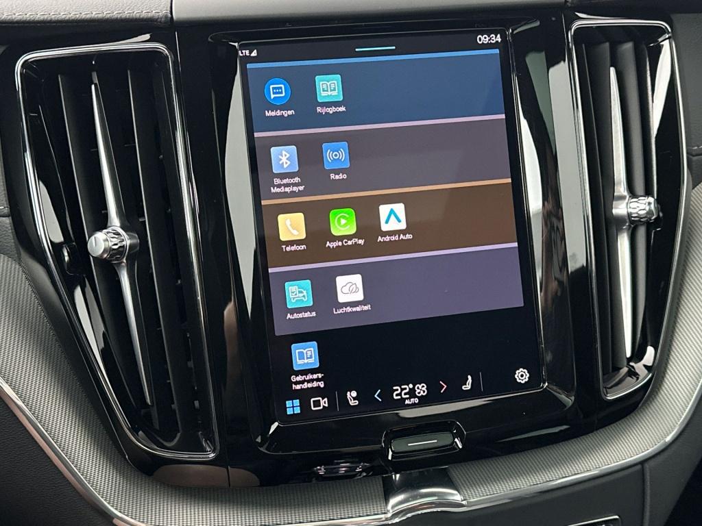 Volvo XC60 t6 398pk recharge ultra black edition| pano| 360camera| trekhaak