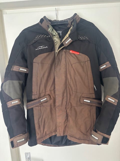 Te Koop: Motorjack, merk MAGNA, maat XL