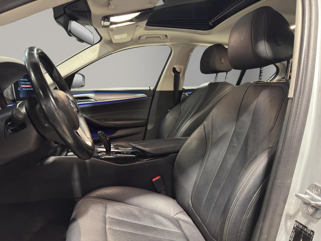 BMW 5 Serie 530e iperformance edrive edition | leder | schuif-/kanteldak | 