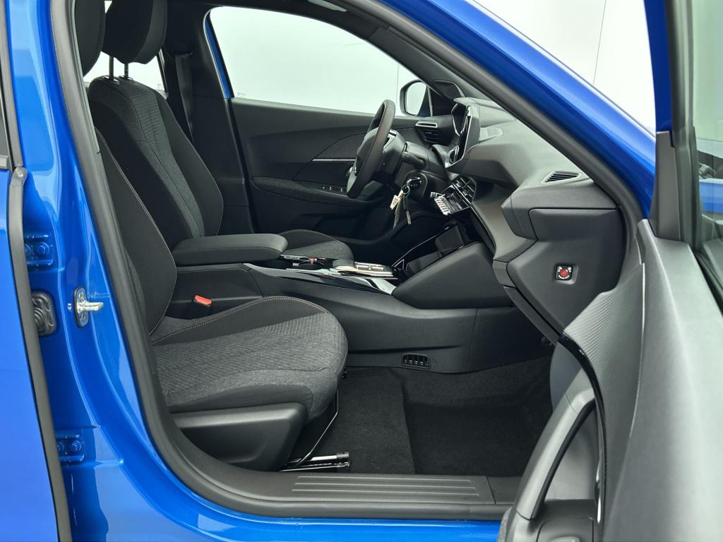 Peugeot E-2008 ev style 50 kwh | rijklaar |