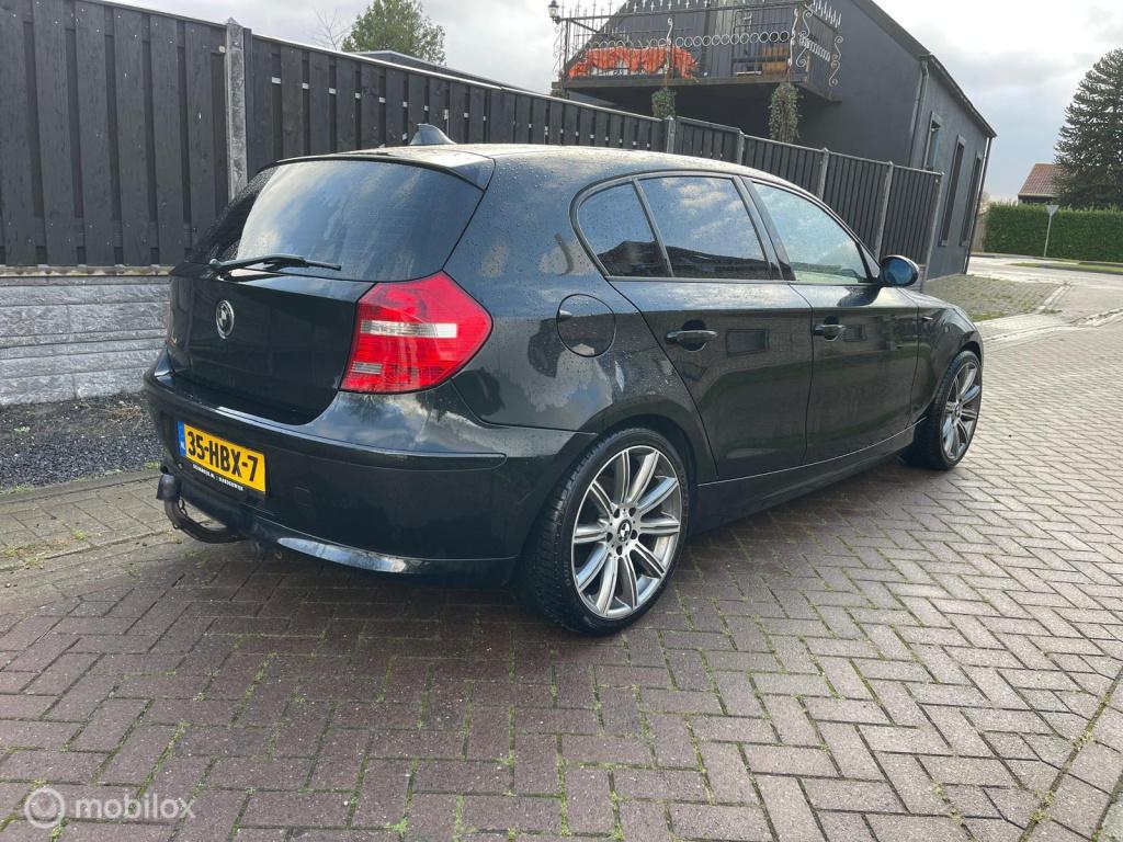 BMW 1 Serie 116i business line grote beurt gedaan !