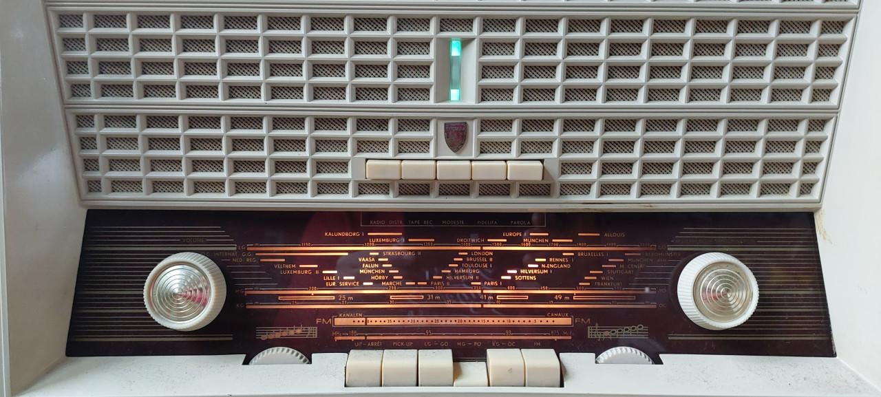 Aristona Radio in prima staat