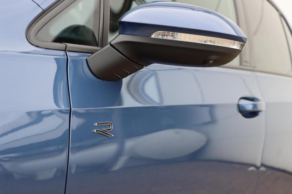 Volkswagen Golf r-line-edition 1.5 etsi 116pk dsg7 | iq.light | stuurverwar