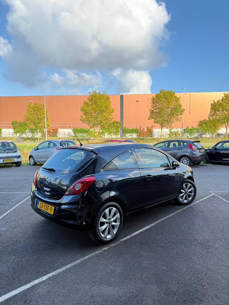 Opel Corsa 1.2-16v anniversary edition - airco