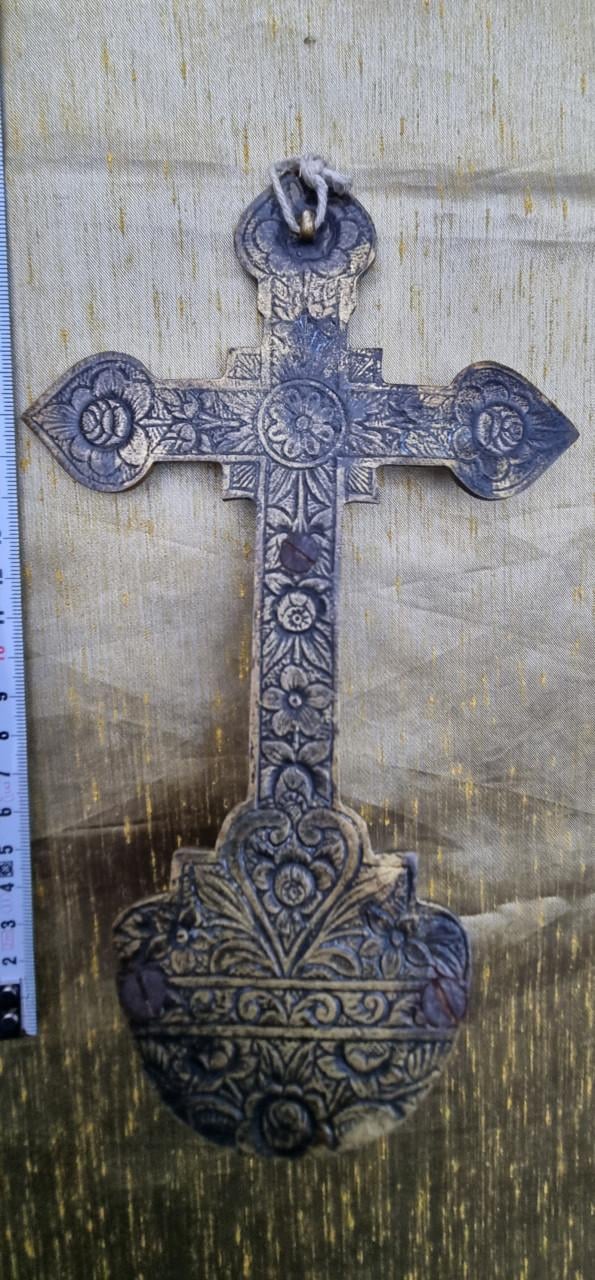 Weiwaterbakje brons.