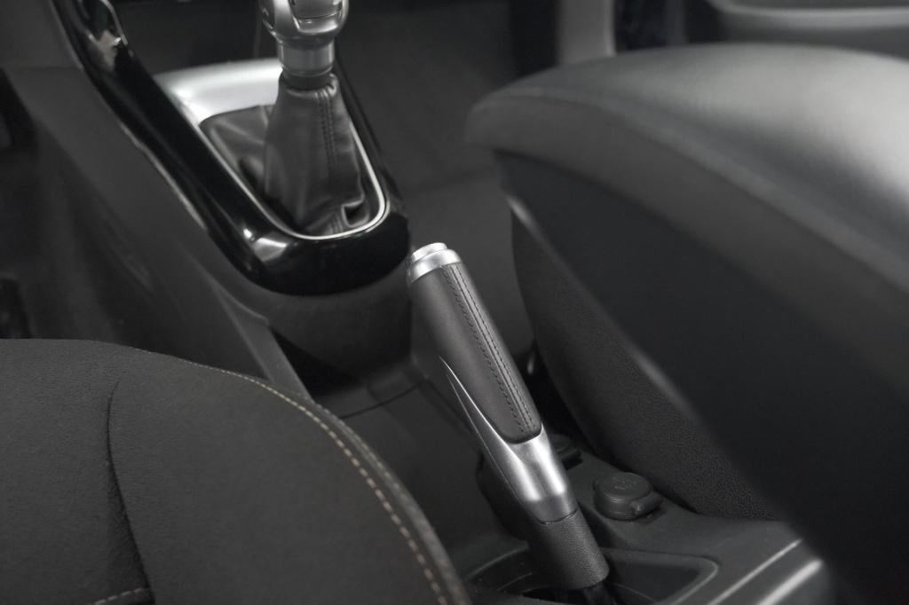 Ds Ds 3 puretech 110 so chic | camera | navigatie | parkeersensoren | clima